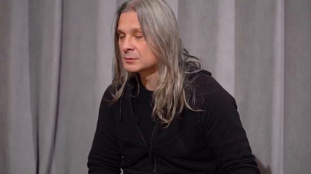 О материнстве и отцовстве. Почему дети не любят родителей? Сатсанг Алунайя смотреть онлайн