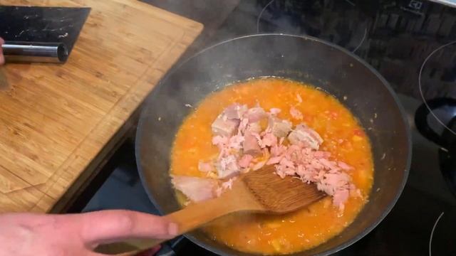 Паста с консервированным тунцом и помидорами / Ton Balıklı Spaggetti