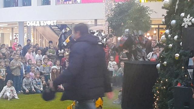 Праздник в меге смотреть онлайн