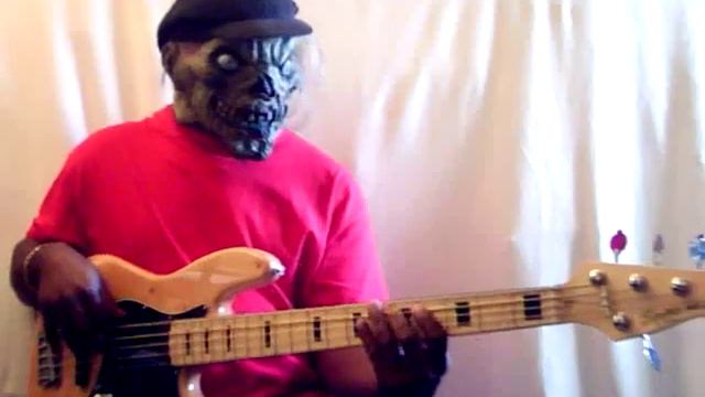 SQUIER VINTAGE MODIFIED JAZZ V BASS смотреть онлайн