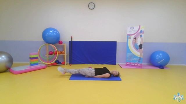 Акробатика для детей 7-8 лет (тренер Юрченко Валерия) смотреть онлайн