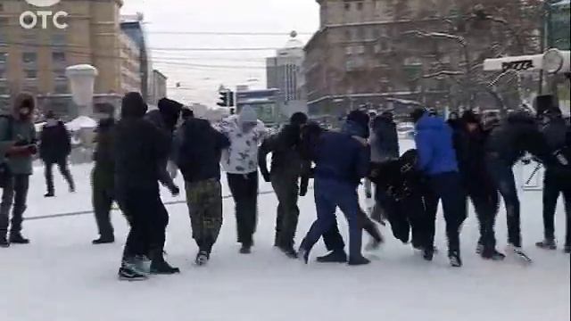 День защитника Отечества в Новосибирске отпраздновали в размахом. смотреть онлайн