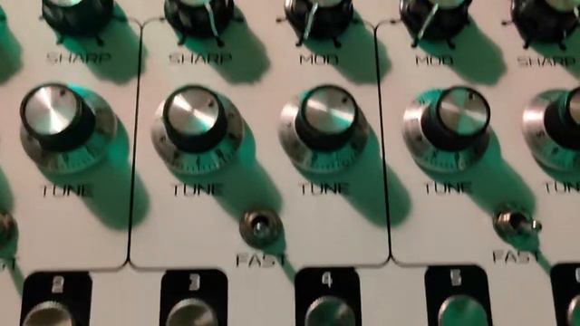Soma LYRA8 + EVENTIDE spAce + Sony minidisc/walkman TAPELOOP смотреть онлайн