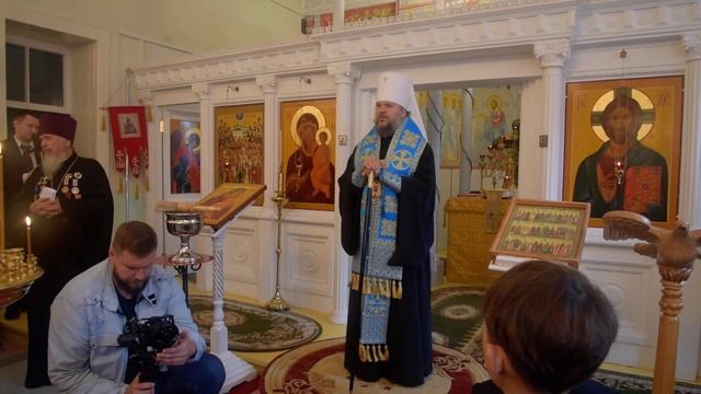 Поздравление с Днем Знаний от владыки митрополита Тверского и Кашинского Амвросия смотреть онлайн