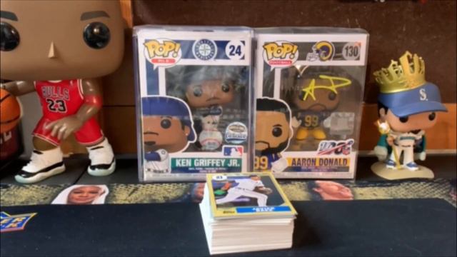 2022 TOPPS UPDATE HANGER BOX BREAK OR 2 смотреть онлайн