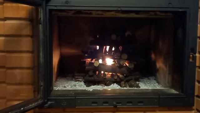 Были в гостях , не большой обзор печи , печь отработала зиму смотреть онлайн