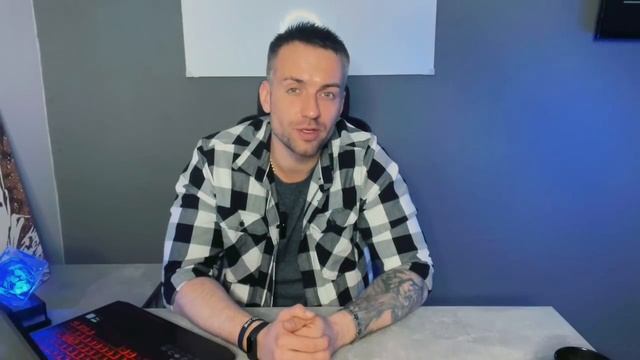 Удобная или любящая смотреть онлайн