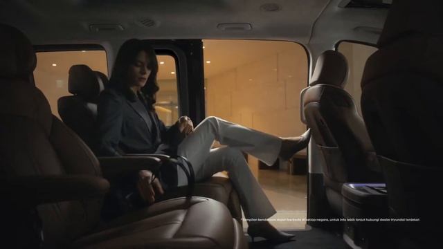 Hyundai STARIA Signature 7 смотреть онлайн