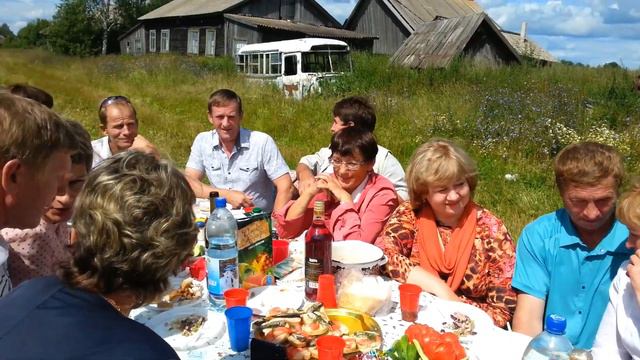 Долгожданная встреча состоялась. Деревни России смотреть онлайн