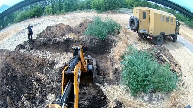 JCB 3CX Расход топлива и моточасы 2й. день. { JCB 3CX. Fuel consumption and engine hours.} смотреть онлайн