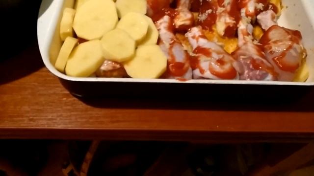 ОЧЕНЬ вкусная картошка с курицей и кабачковой икрой смотреть онлайн