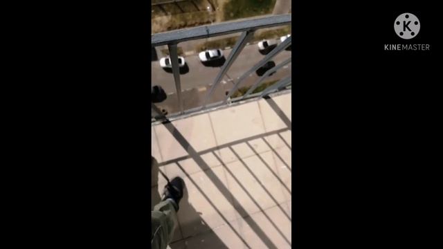 БРОСИЛИ ТЕТРАДЬ СМЕРТИ С 17 ЭТАЖА!!! смотреть онлайн