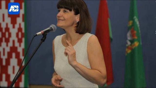 На примере депутата Ирины Довгало разбираем классические отмазки беларуских чиновников смотреть онлайн