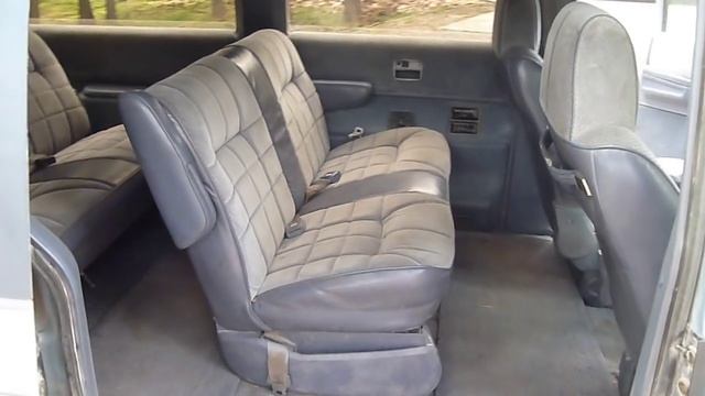 1989 Plymouth Grand Voyager SE review and start up смотреть онлайн