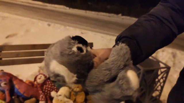 ОБЗОР ИГРУШЕК ИЗ АВТОМАТОВ ХВАТАЙКА. КАК Я ВЫИГРАЛ СТОЛЬКО ИГРУШЕК? смотреть онлайн