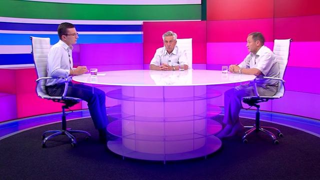 Массовые проверки – давление на бизнес? В студии – Владимир Максимович и Сергей Звелиндовский смотреть онлайн