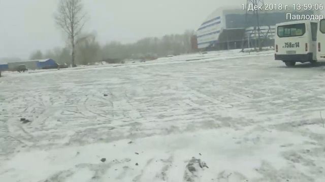 Туалет для водителей маршруток, кто загадил и кидает мусор, кто убирать должен? смотреть онлайн