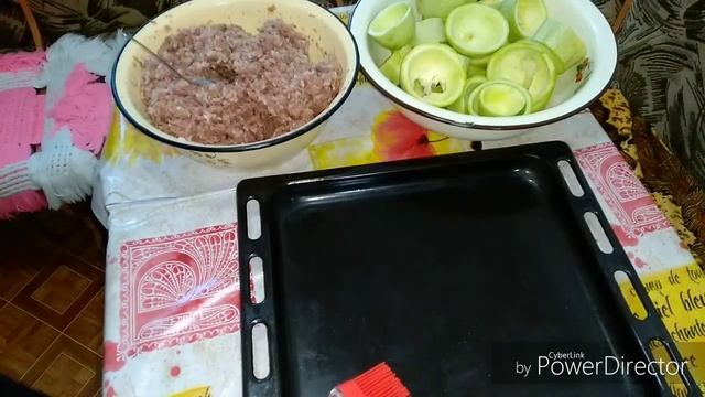 Блюдо из кабачков и фарша "Пеньки" смотреть онлайн