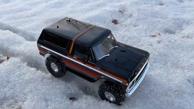 Traxxas TRX4 1979 Bronco смотреть онлайн