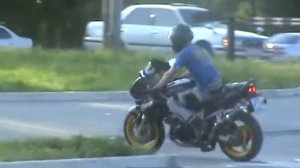 Учимся стантить suzuki tl1000s vs tl1000r Хабаровск 2011