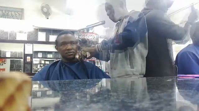 Shaun Abdul Episode17 - My New Year Hair Cut смотреть онлайн