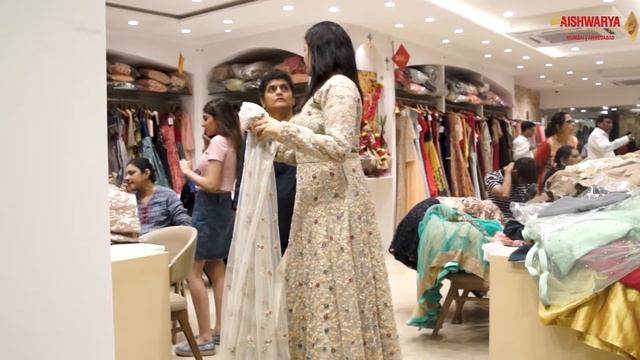 Indian dress collection & price | Latest designer dresses for girl | Public Review | Fashion Trends смотреть онлайн
