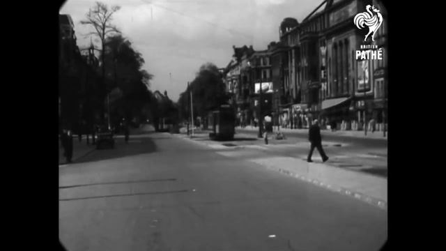 1946 - Kurfürstendamm Street in Berlin (real sound) смотреть онлайн