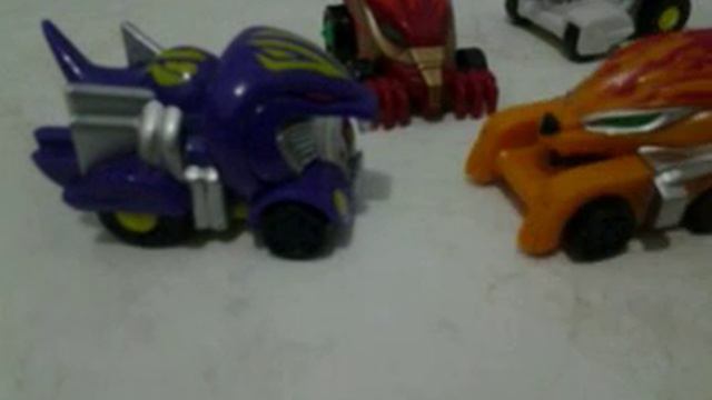 Animal Wheels Dash: She's Mine! смотреть онлайн