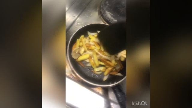 Жареная картошка с грибами