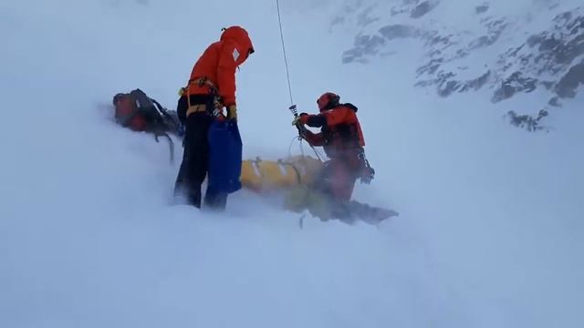 Спасение туристов в Татрах 30 января 2019 смотреть онлайн