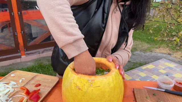 Сочная Курочка в Тыкве с Овощами! Простой Рецепт с Необычной подачей блюда смотреть онлайн