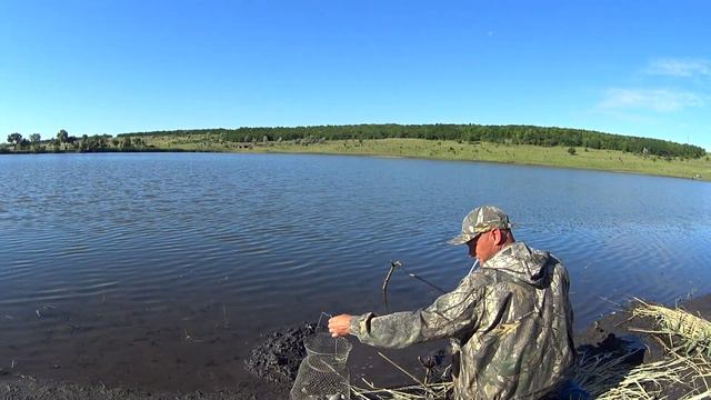 Прогулки по озерам с. Волово. Монтаж карасиной снасти. Alex Pro смотреть онлайн