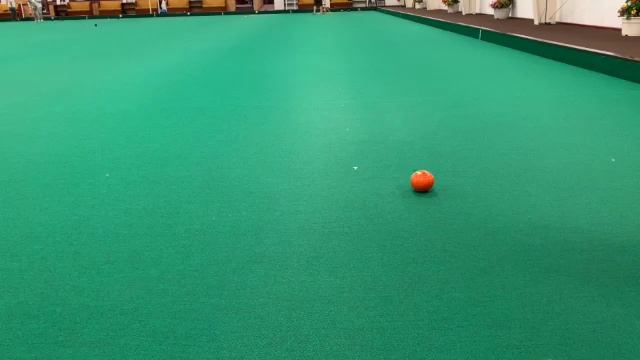 Lawn Bowls for Fun 23. Using a bowls ramp to determine line. смотреть онлайн