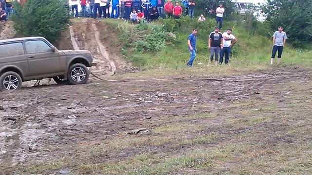 Село.Дыгулубгей.Соревнования внедорожников. смотреть онлайн
