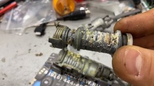 Ремонт личинки двери VW Caddy ключ не вставляется