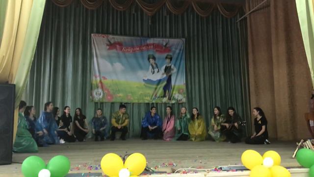 Вечер встречи выпускников - Выступление 10А класса смотреть онлайн