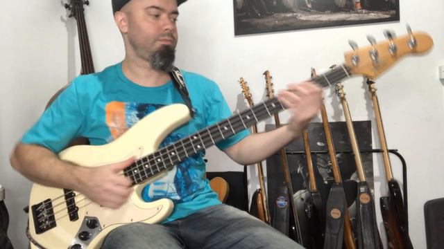 Fender Jazz Bass 1992 USA (Long Horn) смотреть онлайн