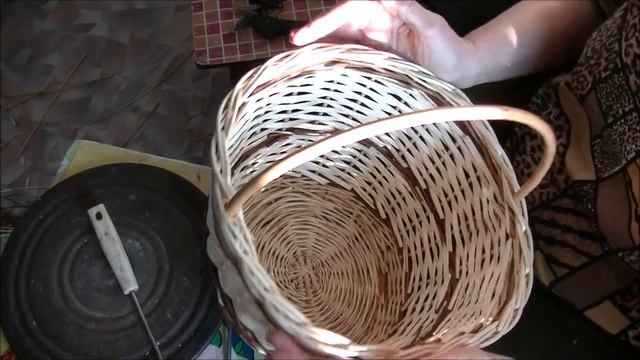 Плетение корзины из ивового прута ( лозы ) . Часть 2 смотреть онлайн