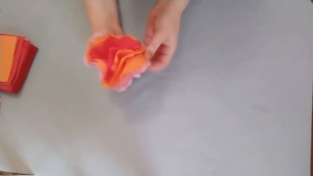 ЦВЕТЫ ИЗ САЛФЕТОК - Как сделать цветы БЕЗ КЛЕЯ из бумажных салфеток - БЫСТРО и ПРОСТО смотреть онлайн