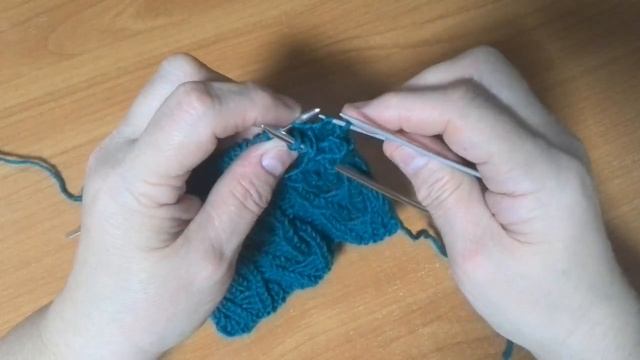 Модный рельефный узорчик спицами