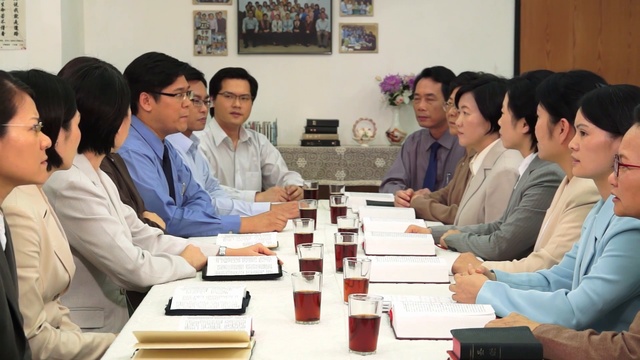 Христианский фильм «ИМЯ БОГА ИЗМЕНИЛОСЬ?!» Почему вернувшийся Господь взял имя «Всемогущего Бога» смотреть онлайн