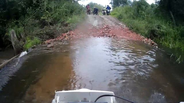 Тизер. Пьяные мужики хотели отжать мотик. Suzuki, Avantis, Stels, Kayo, Fighter... смотреть онлайн