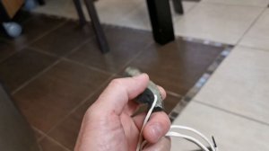 Вода в холодильнике под ящиками с овощами? Есть решение. Как правильно прочистить дренаж