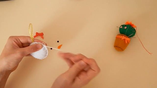 DIY Игрушка на елку "Снеговик" смотреть онлайн