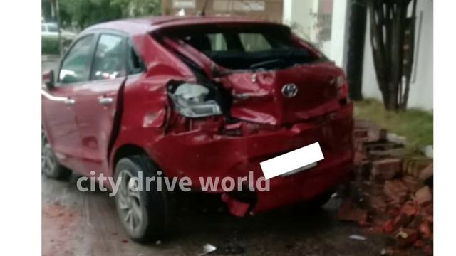 Baleno and Glanza both are worst build quality cars||Baleno accident || Toyota Glanza accident смотреть онлайн
