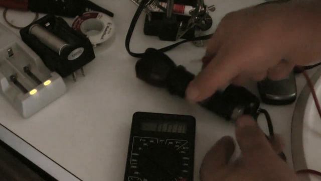 Worlds brightest led flashlight 4 1600 lumen sst 90 смотреть онлайн