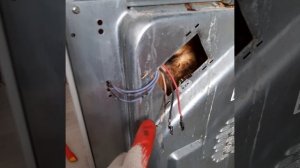 Электроплита Hansa выбивает автомат замыкания контактной группы электропроводов устранение проблемы