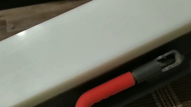 Увеличенная и усиленная защита днища самоката Xiaomi Mijia M365