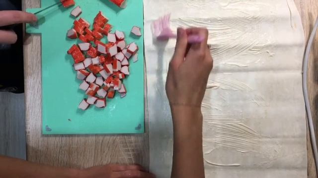 Кукинг рулетиков с крабовыми палочками РЖАЧ СМОТРЕТЬ ВСЕМ смотреть онлайн