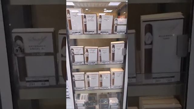 Ras Al Khaimah Airport, Duty Free Shop смотреть онлайн